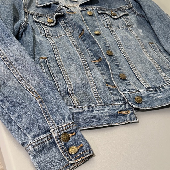 Old Navy Jean Jacket - Size S - Picture 4 of 5